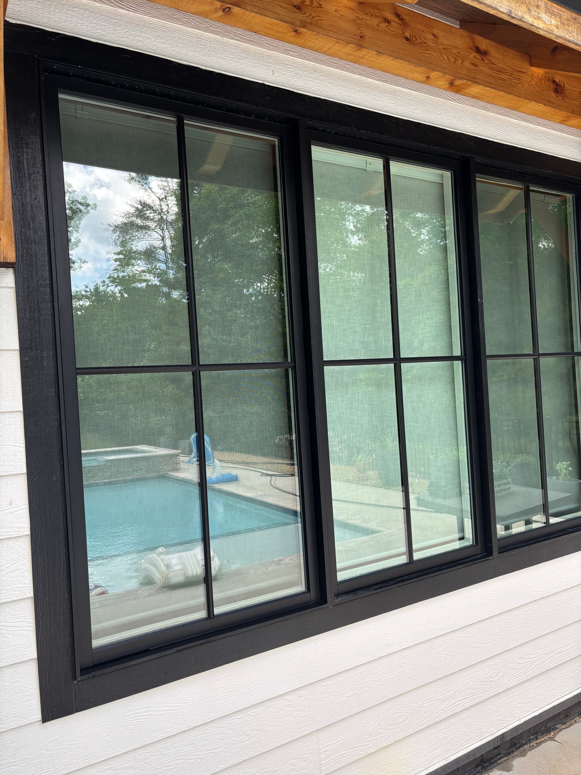 Gallery photos for Pollen Season Window Cleaning on a Corner Home: Image #3