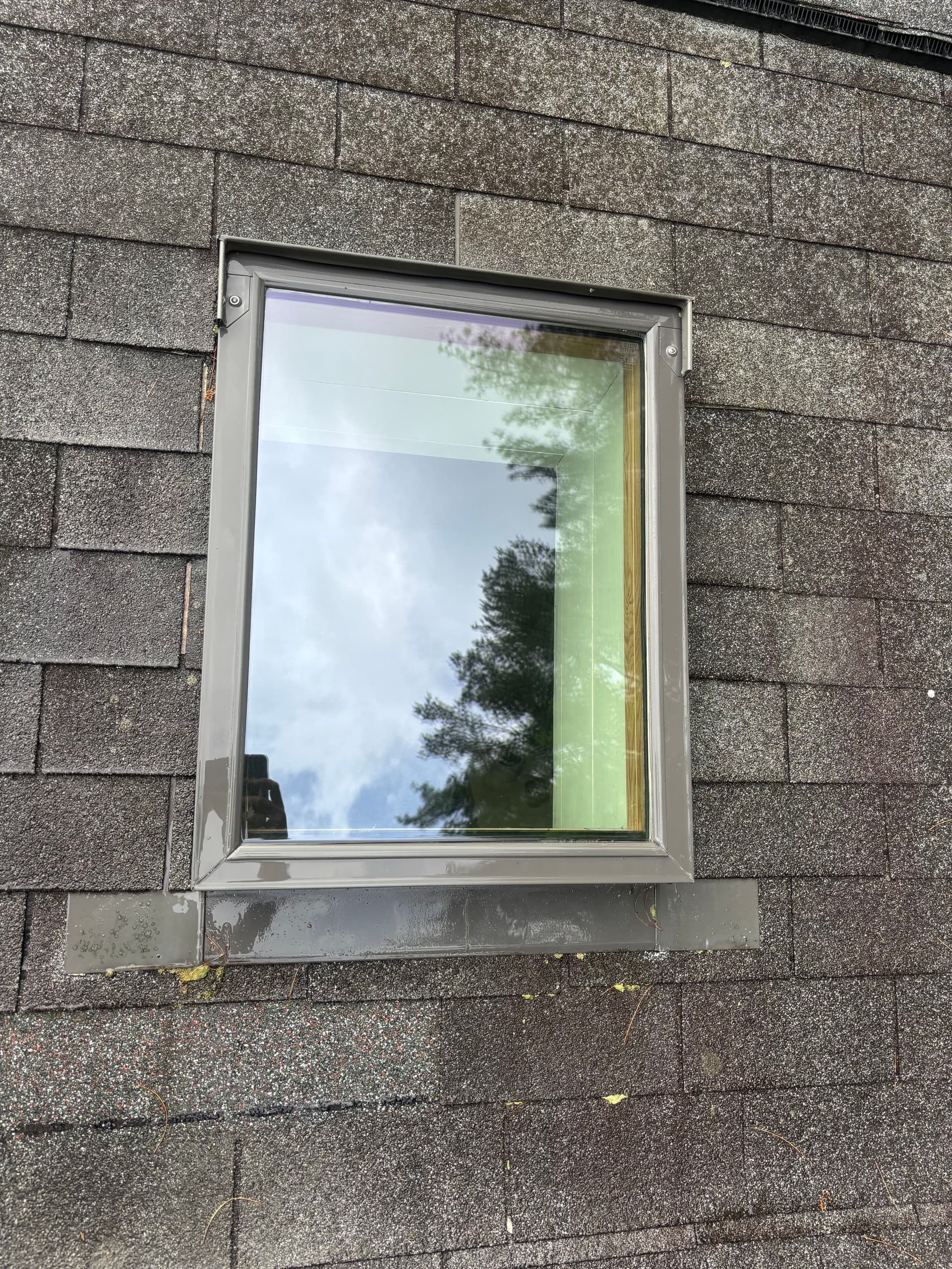Gallery photos for Exterior Window and Skylight Cleaning That Actually Makes a Difference: Image #4
