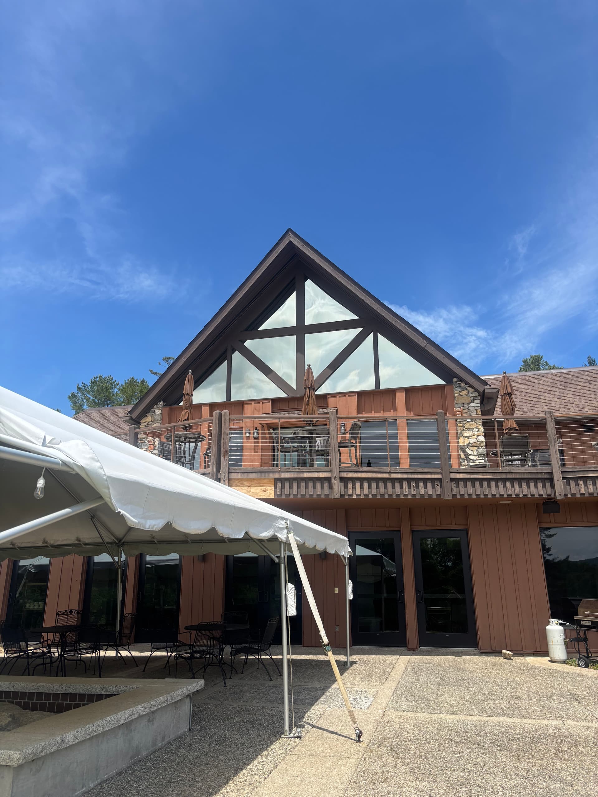 Gallery photos for Window Cleaning at Hendersonville Country Club: Image #5